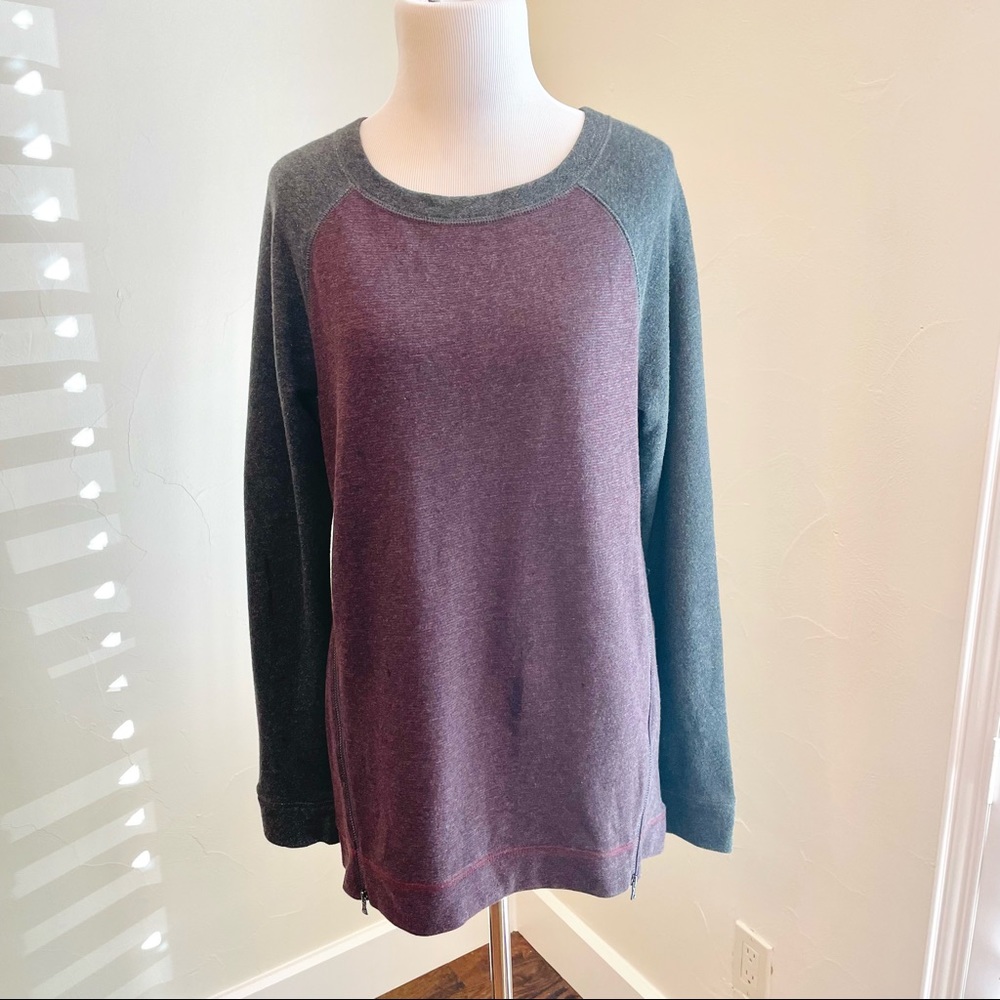 NWT Lou& Grey‎ Zip pull over